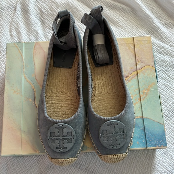 Tory Burch Suede Sandals Size 9 New in Box. - Picture 6 of 6